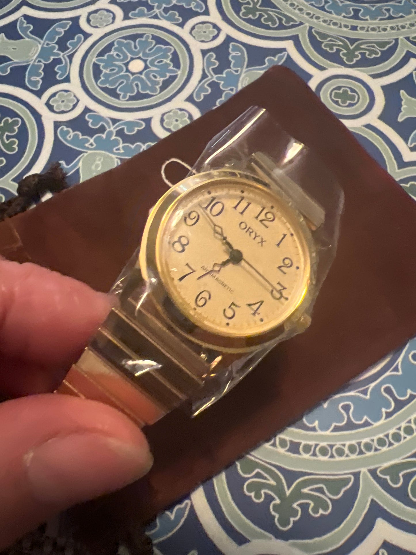 Men’s vintage Oryx gold tone winding watch 1977 never worn