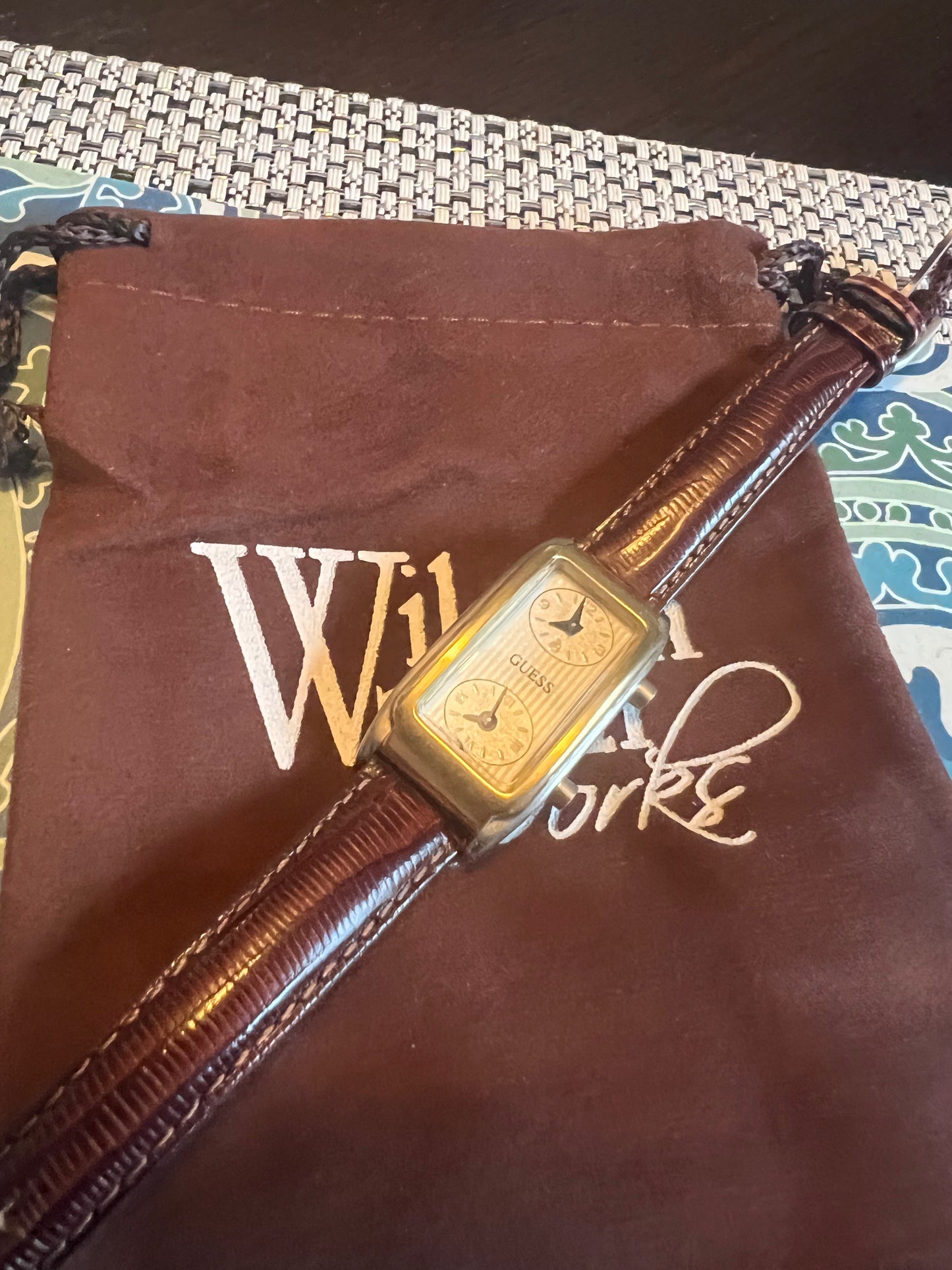 Dainty 90’s Guess two time zone watch