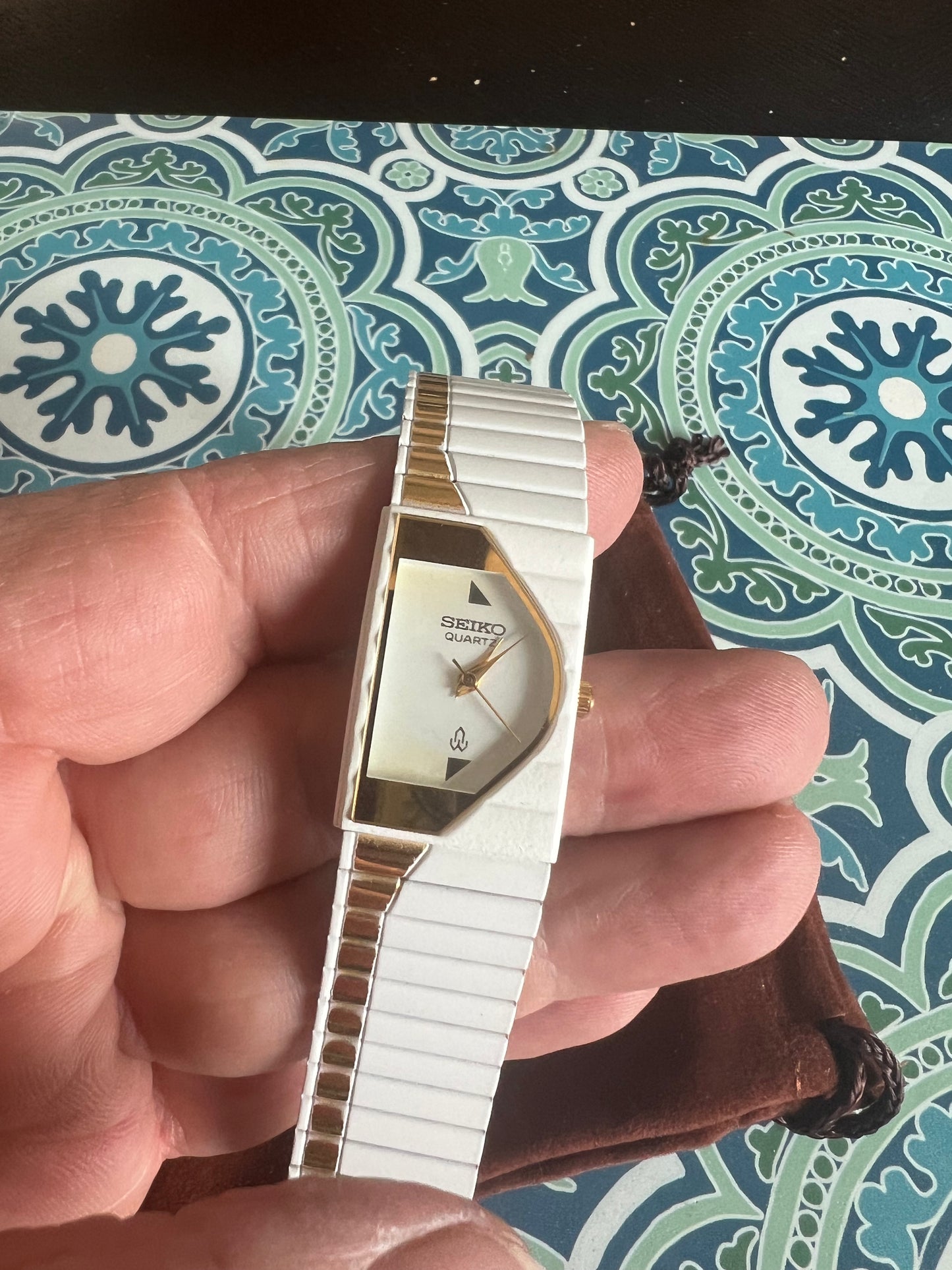 Vintage Seiko ladies “piano” watch b6