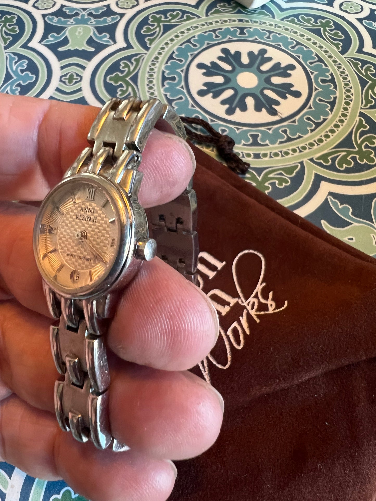 Ladies dainty cute tiny Anne Klein silver tone watch B8