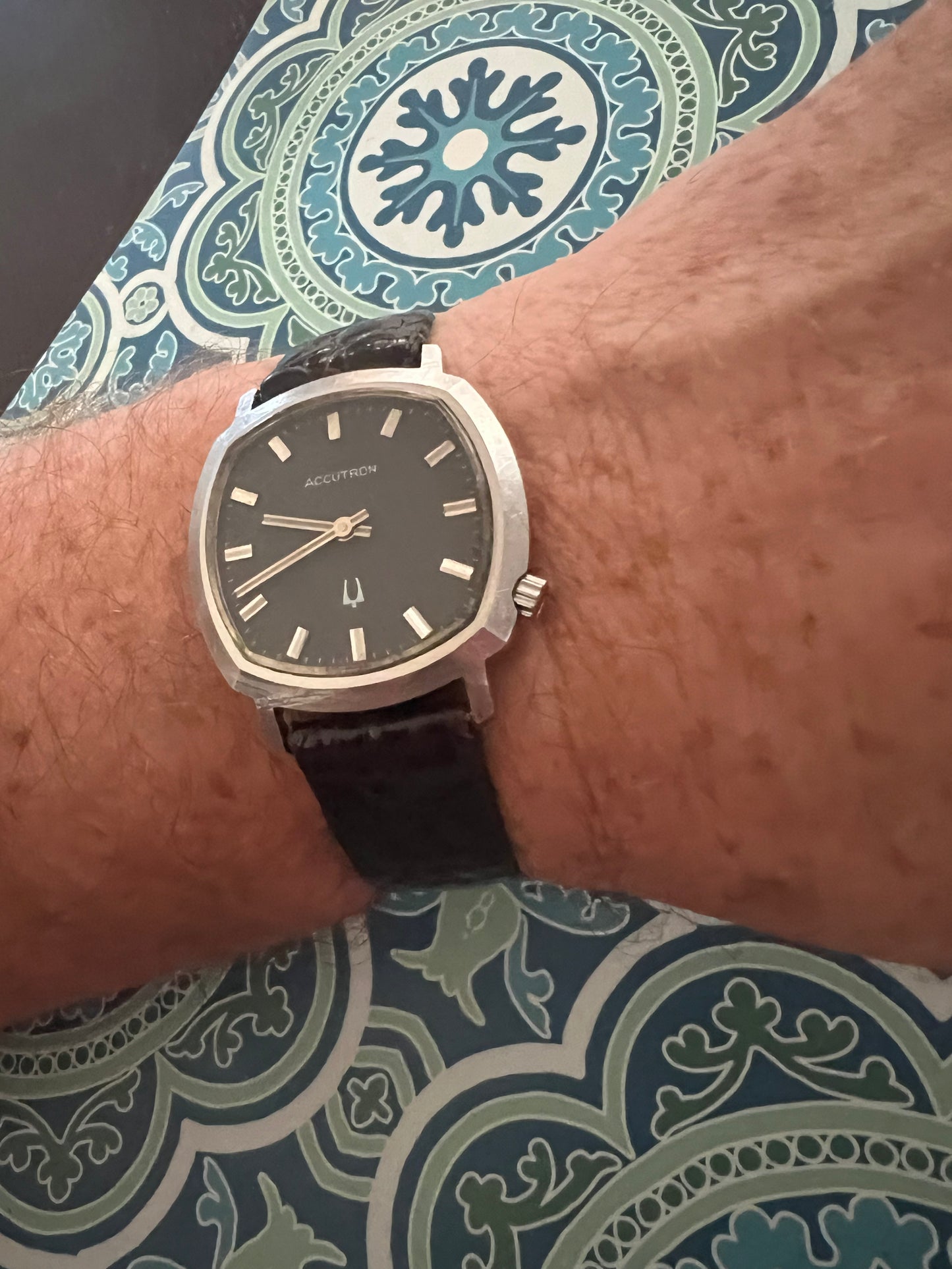 Men’s vintage Accutron 2183 N1 watch. Runs perfectly B8