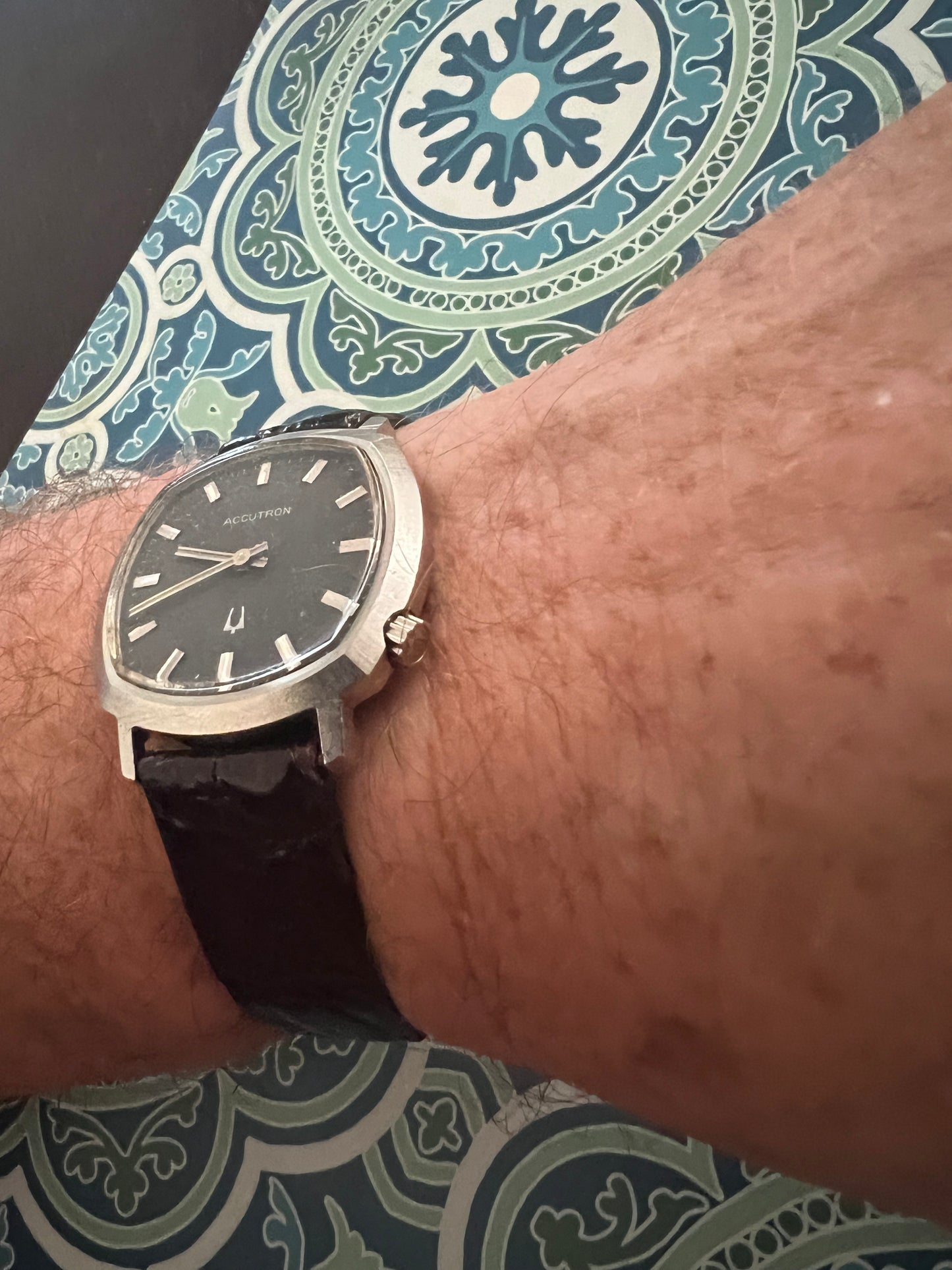 Men’s vintage Accutron 2183 N1 watch. Runs perfectly B8