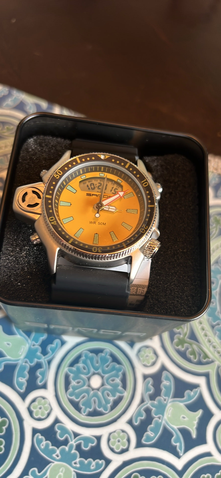 Sanda Men’s digi-analog yellow dial sport watch