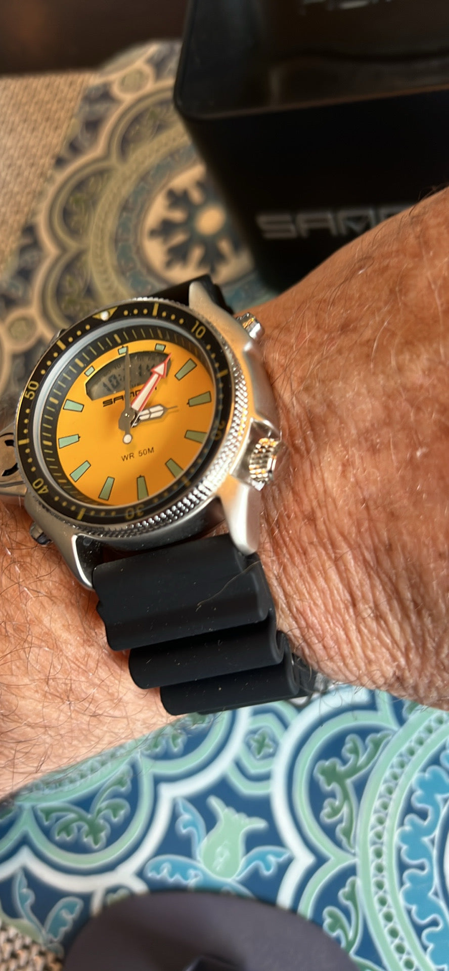 Sanda Men’s digi-analog yellow dial sport watch