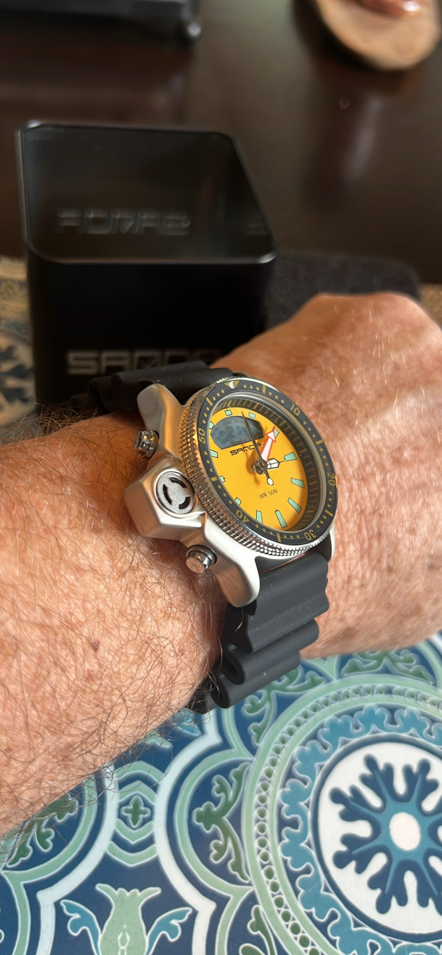 Sanda Men’s digi-analog yellow dial sport watch