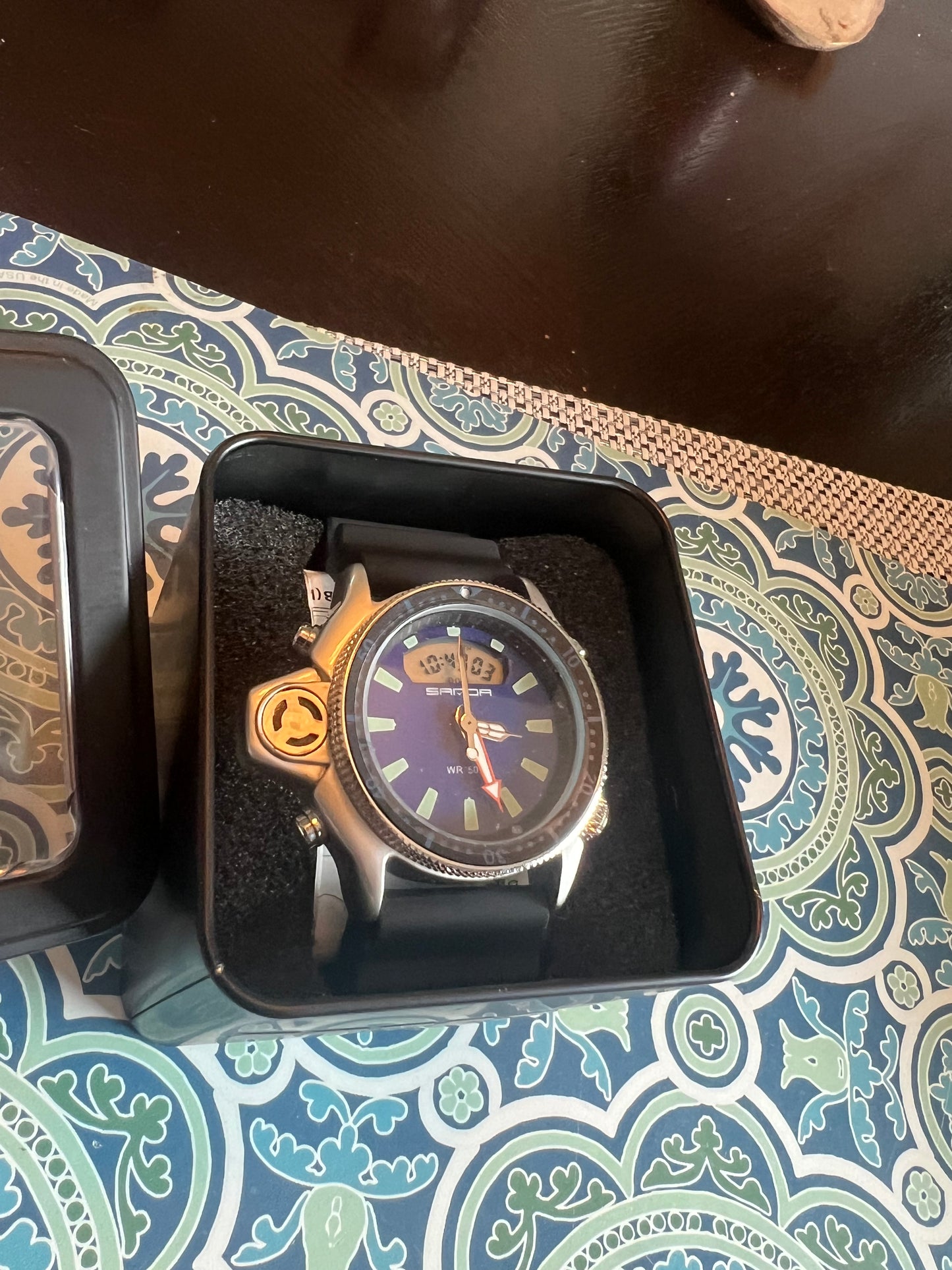 Sanda Men’s digi-analog blue dial sport watch