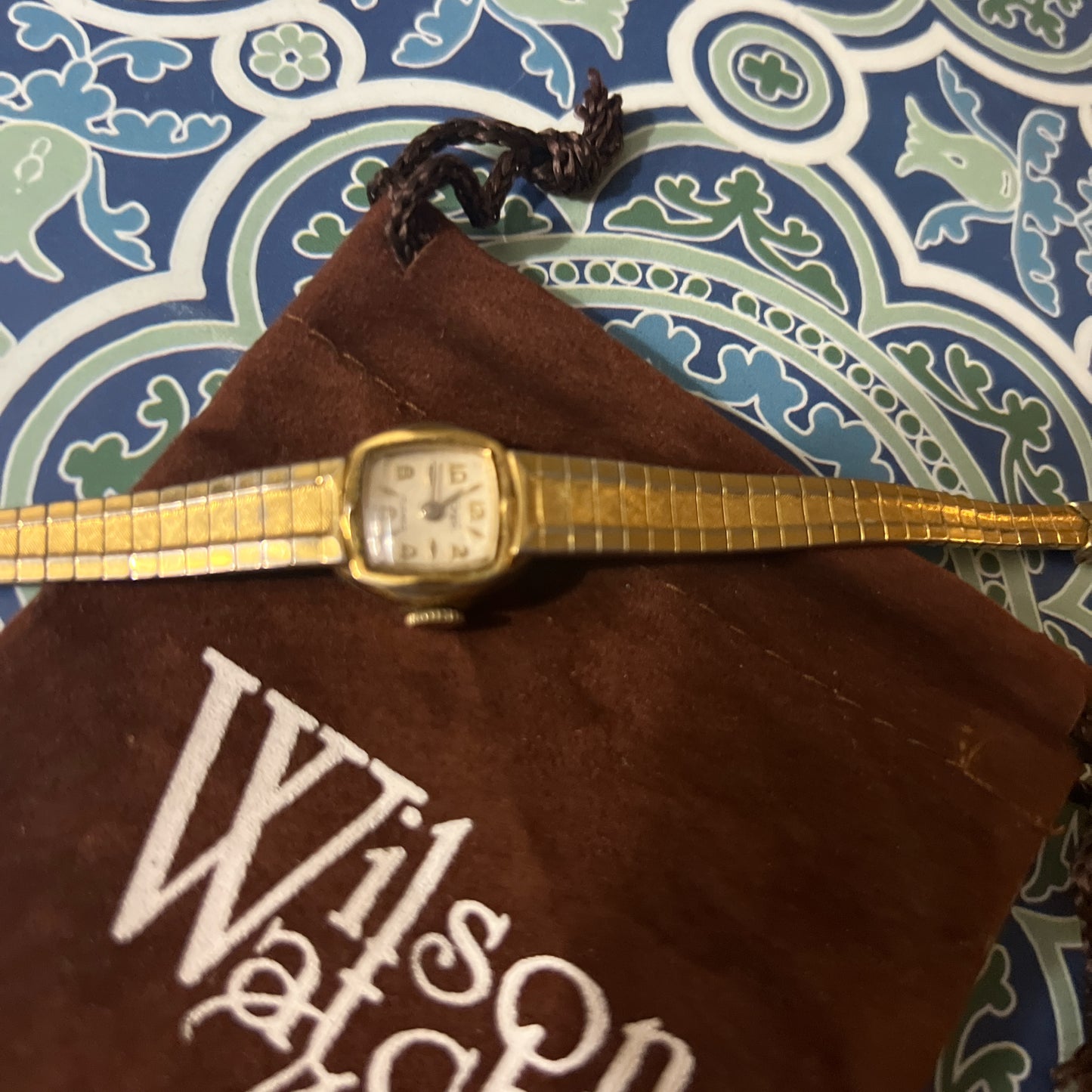 1940’s vintage dainty Seamag winding watch runs perfectly