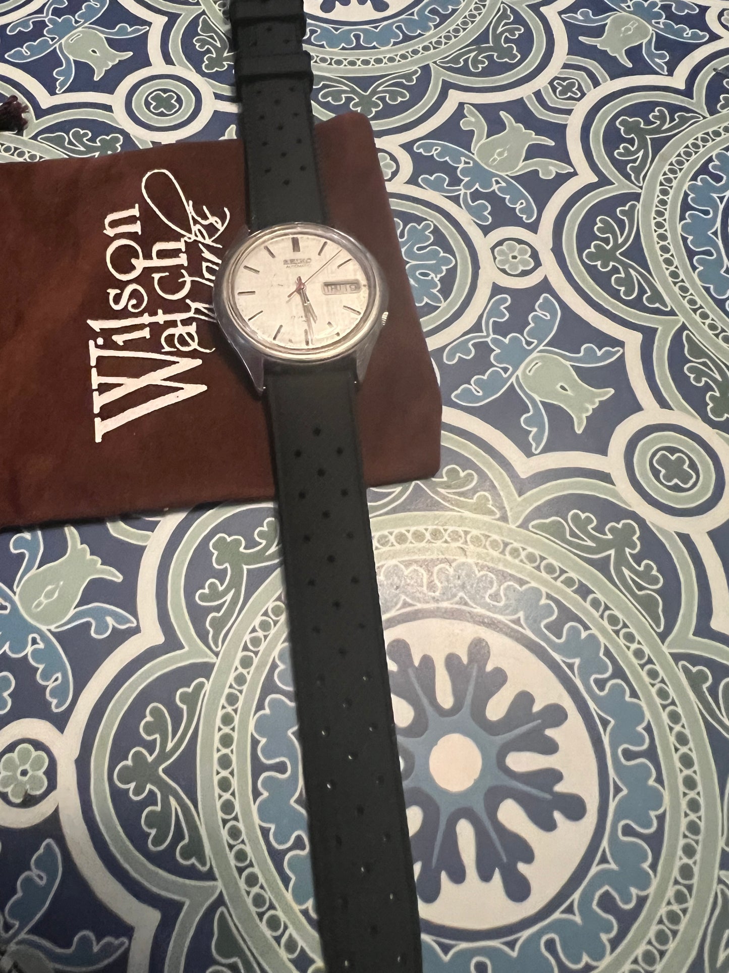 Men’s vintage Seiko automatic watch 7009-8599(P) runs perfectly