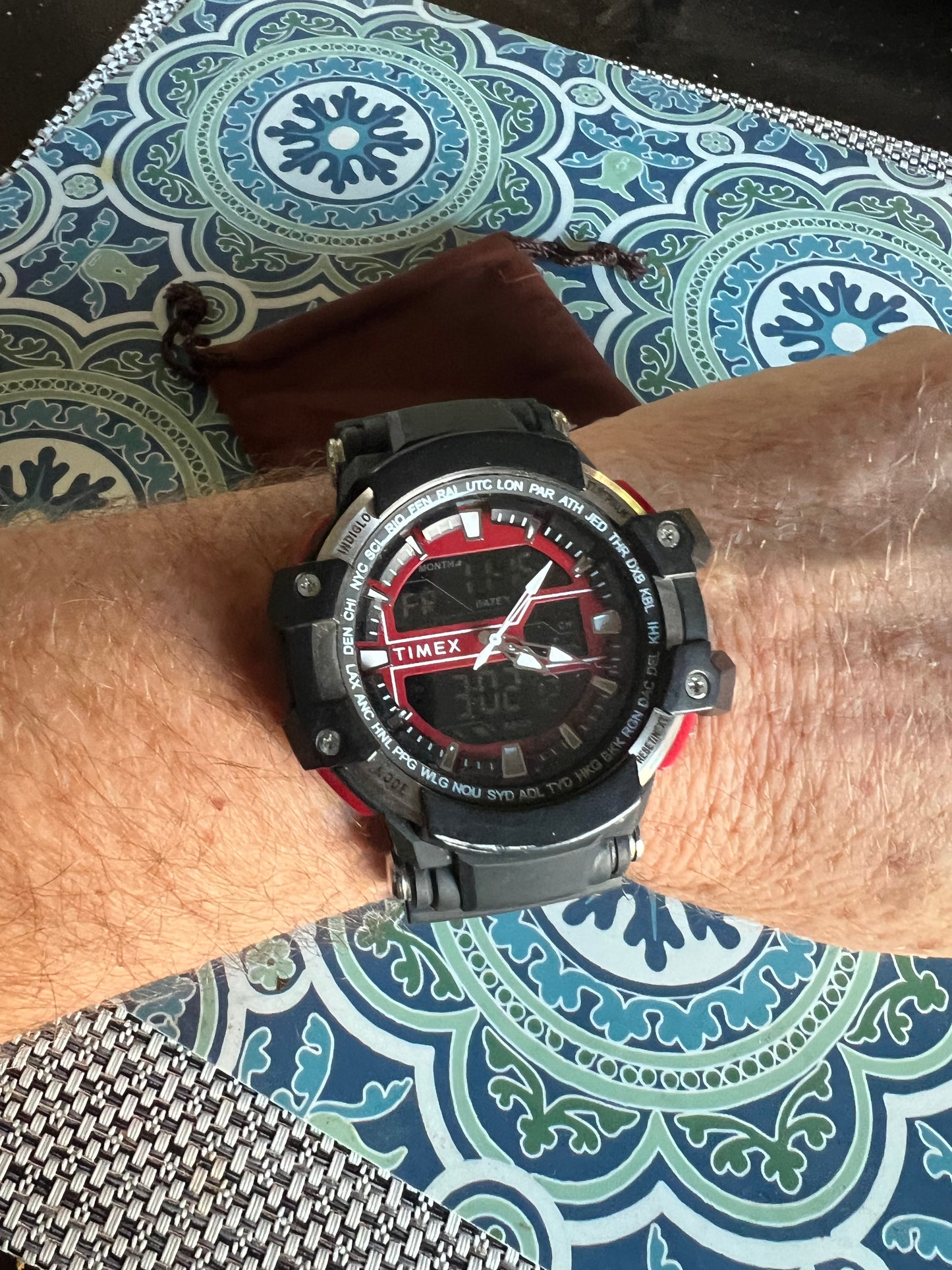 Huge Men’s Timex TW5M22700 sport watch digital/analog
