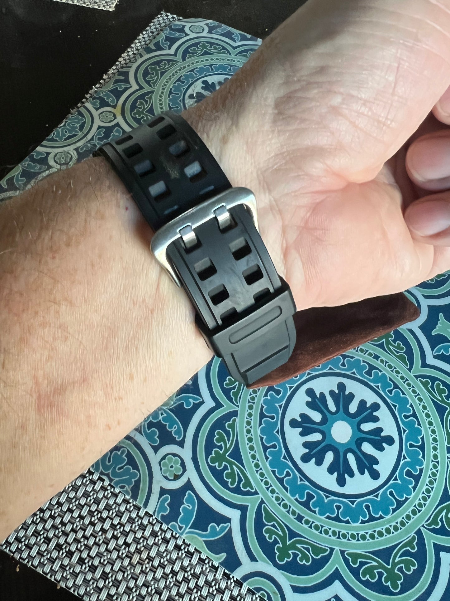 Huge Men’s Timex TW5M22700 sport watch digital/analog