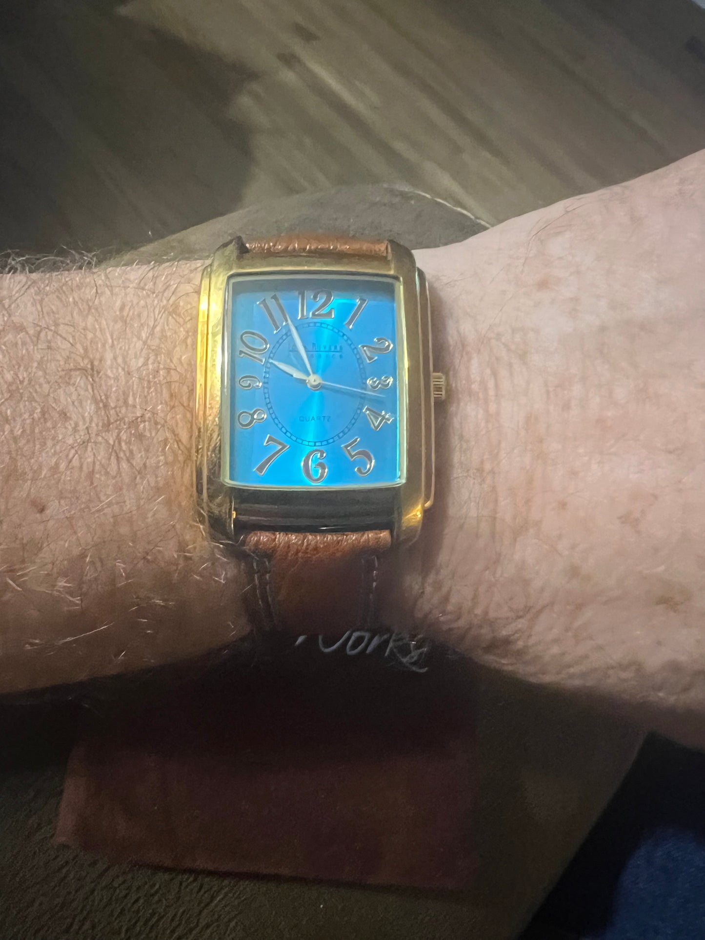 Joan Rivers collection gold to e blue dial watch V377