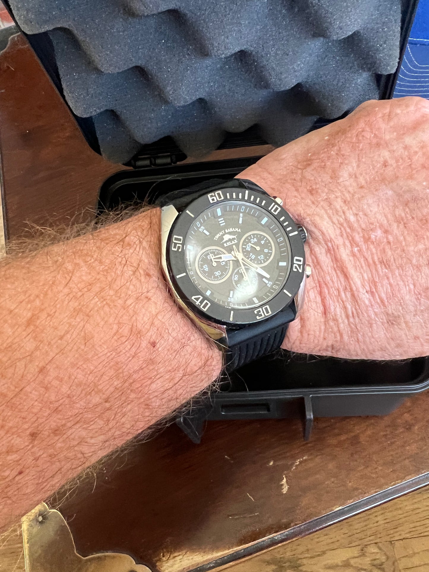 Tommy Bahama men’s Relax Chronograph diver watch