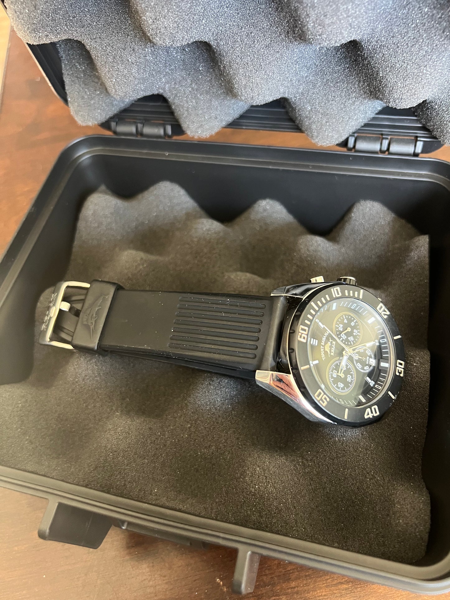 Tommy Bahama men’s Relax Chronograph diver watch