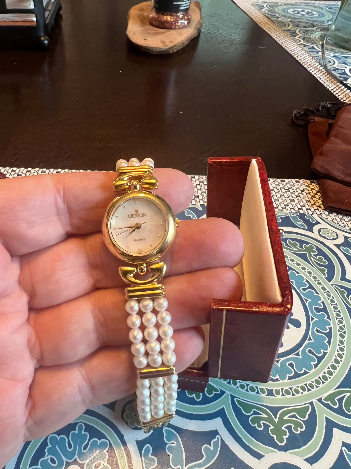 Vintage Croton ladies mother of pearl dial gold tone watch