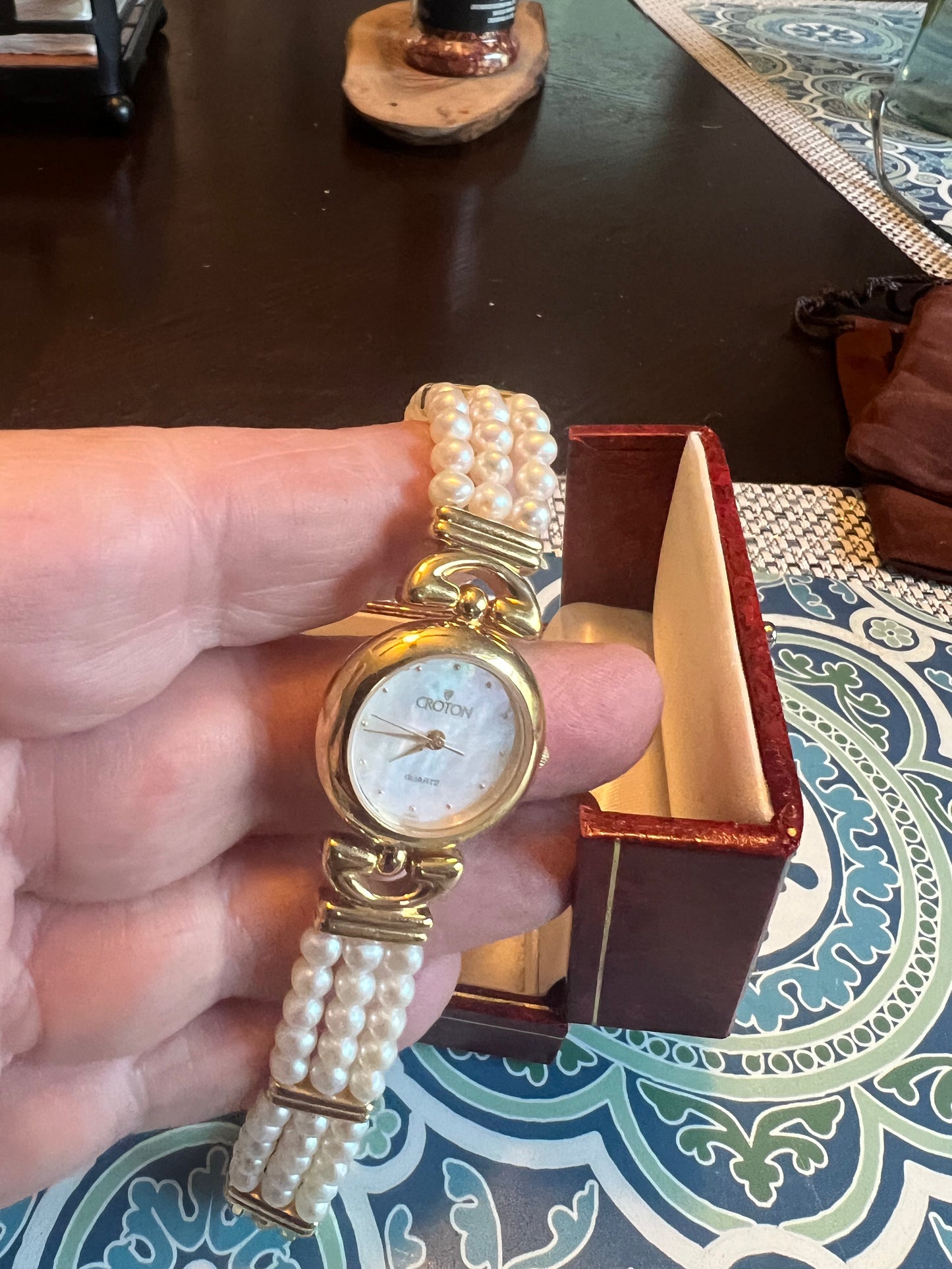 Vintage Croton ladies mother of pearl dial gold tone watch