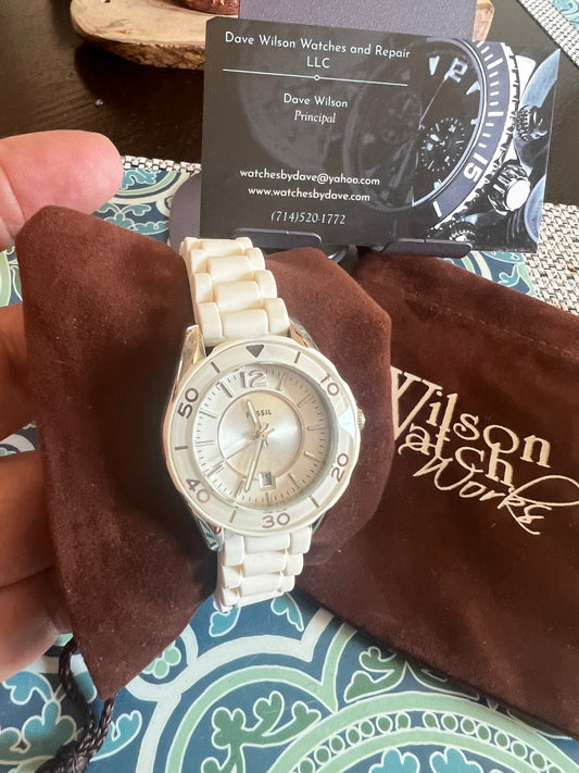 Ladies Fossil White Diver Watch rotating bezel