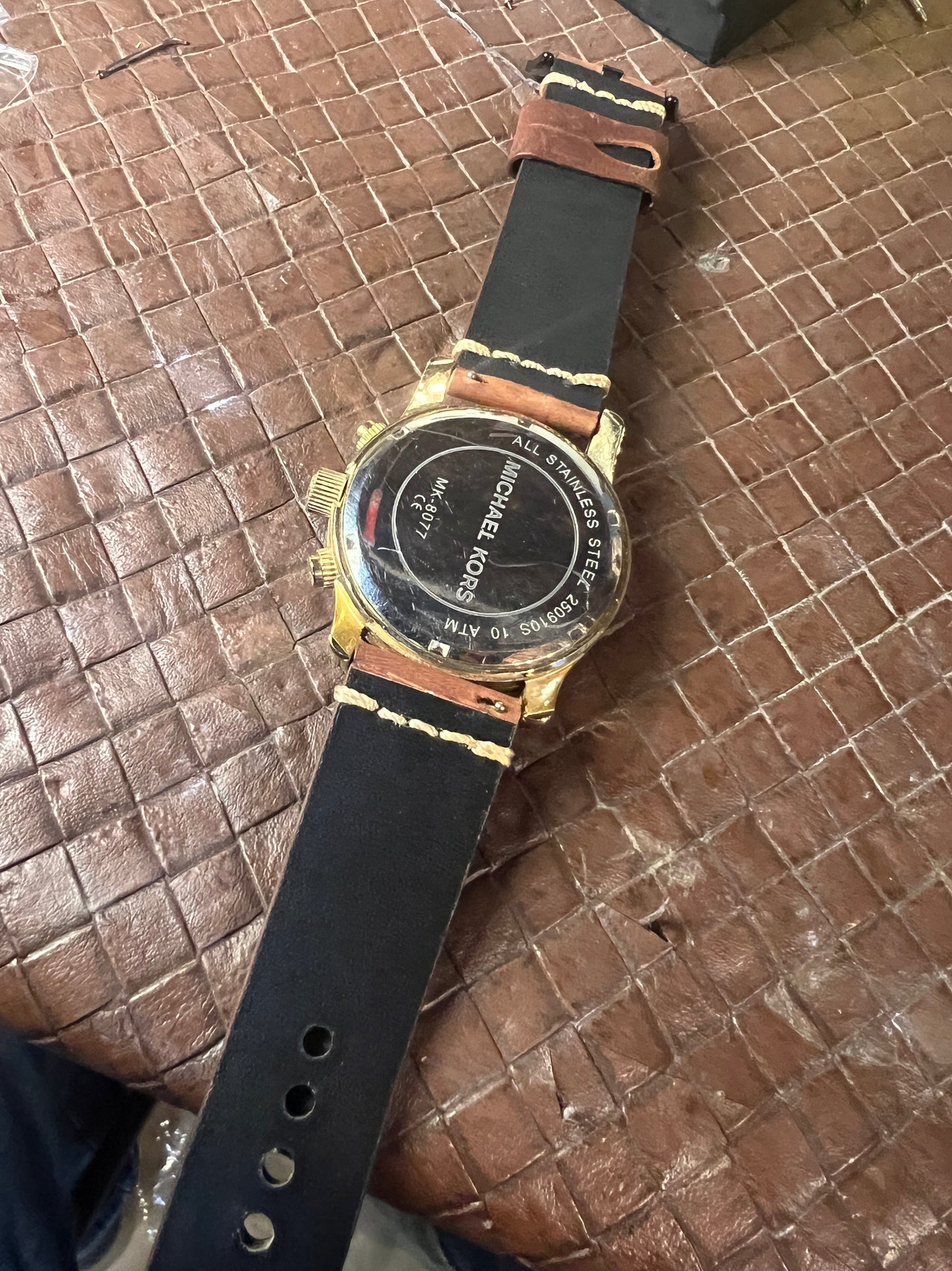 Michael Kors MK-8077 men’s chronograph watch