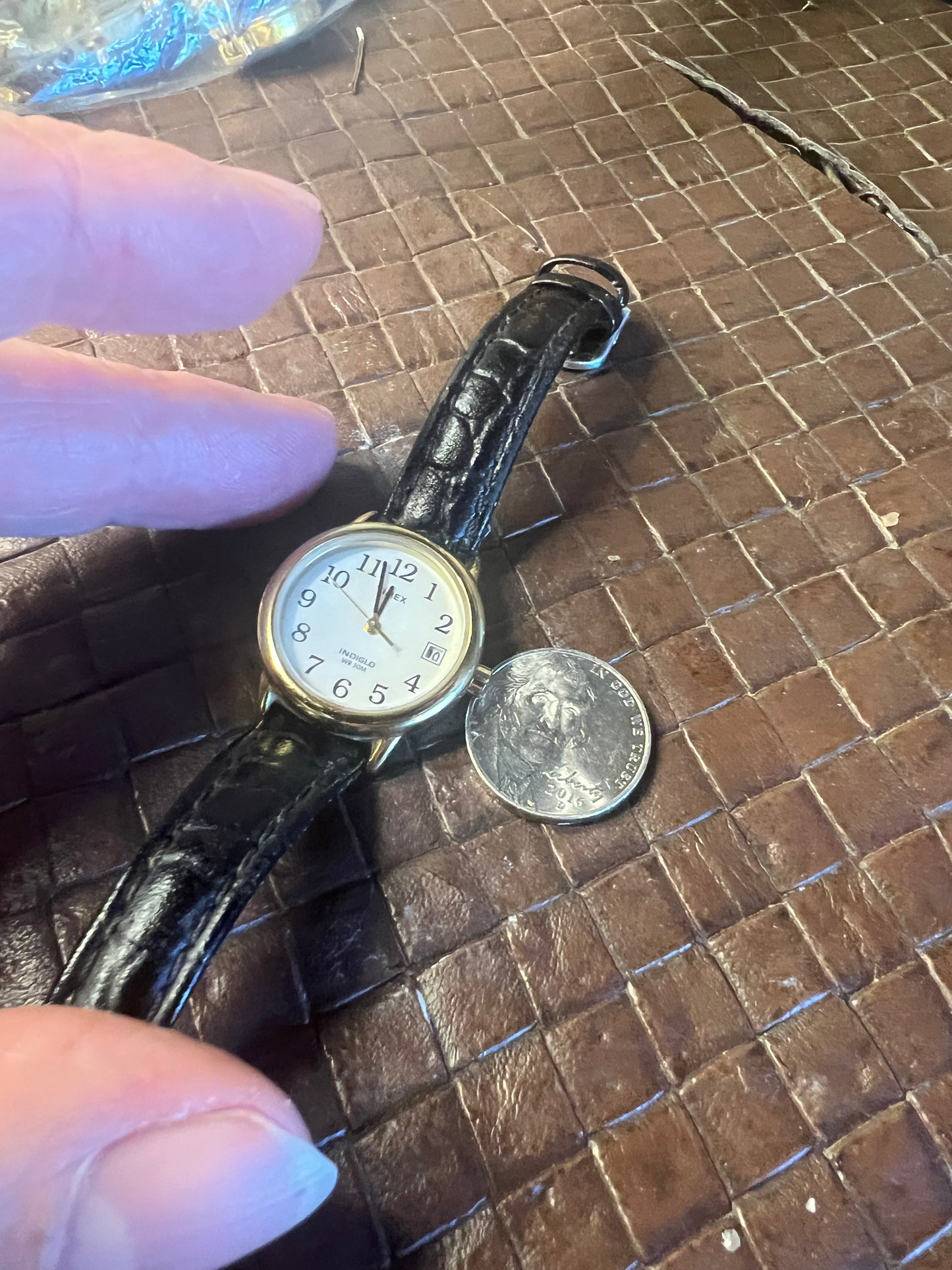 1989 ladies Timex indiglo. Ne battery runs perfectly. Comes with gift bag