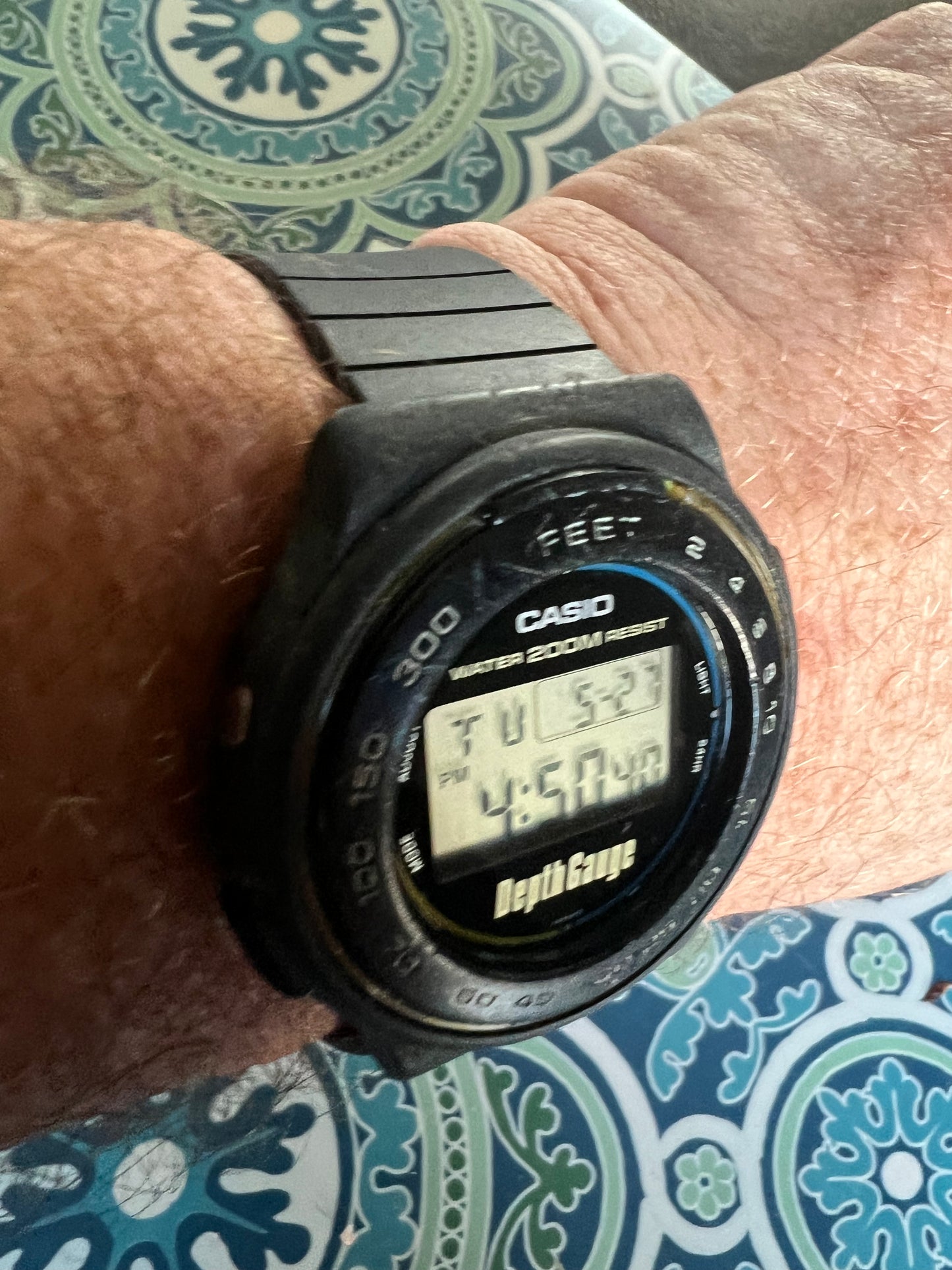 Rare Casio DG220DG depth gauge digital watch b6