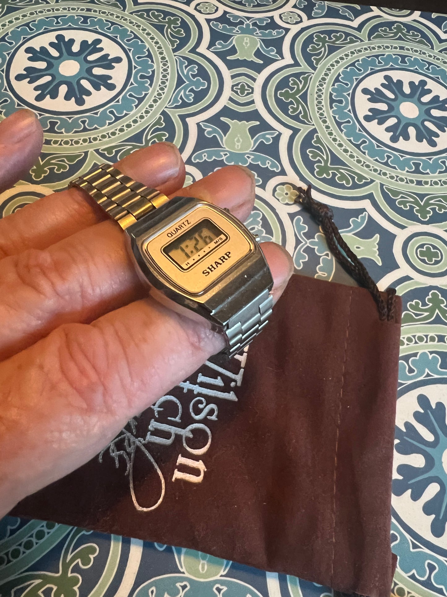 Ladies 80’s Sharp digital watch new battery b6