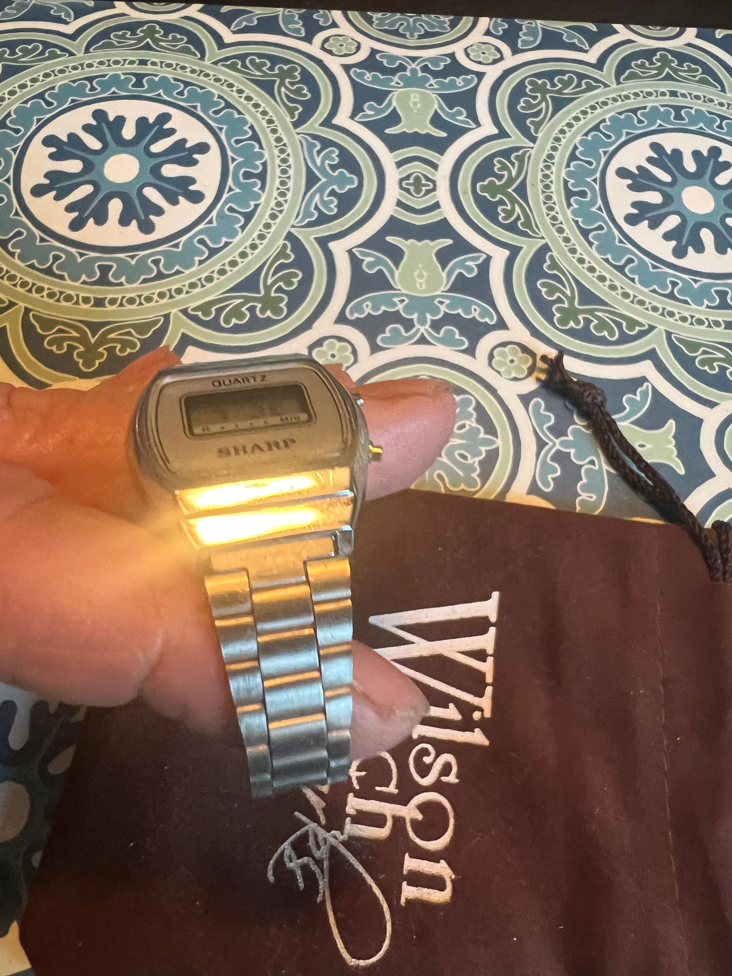 Ladies 80’s Sharp digital watch new battery b6