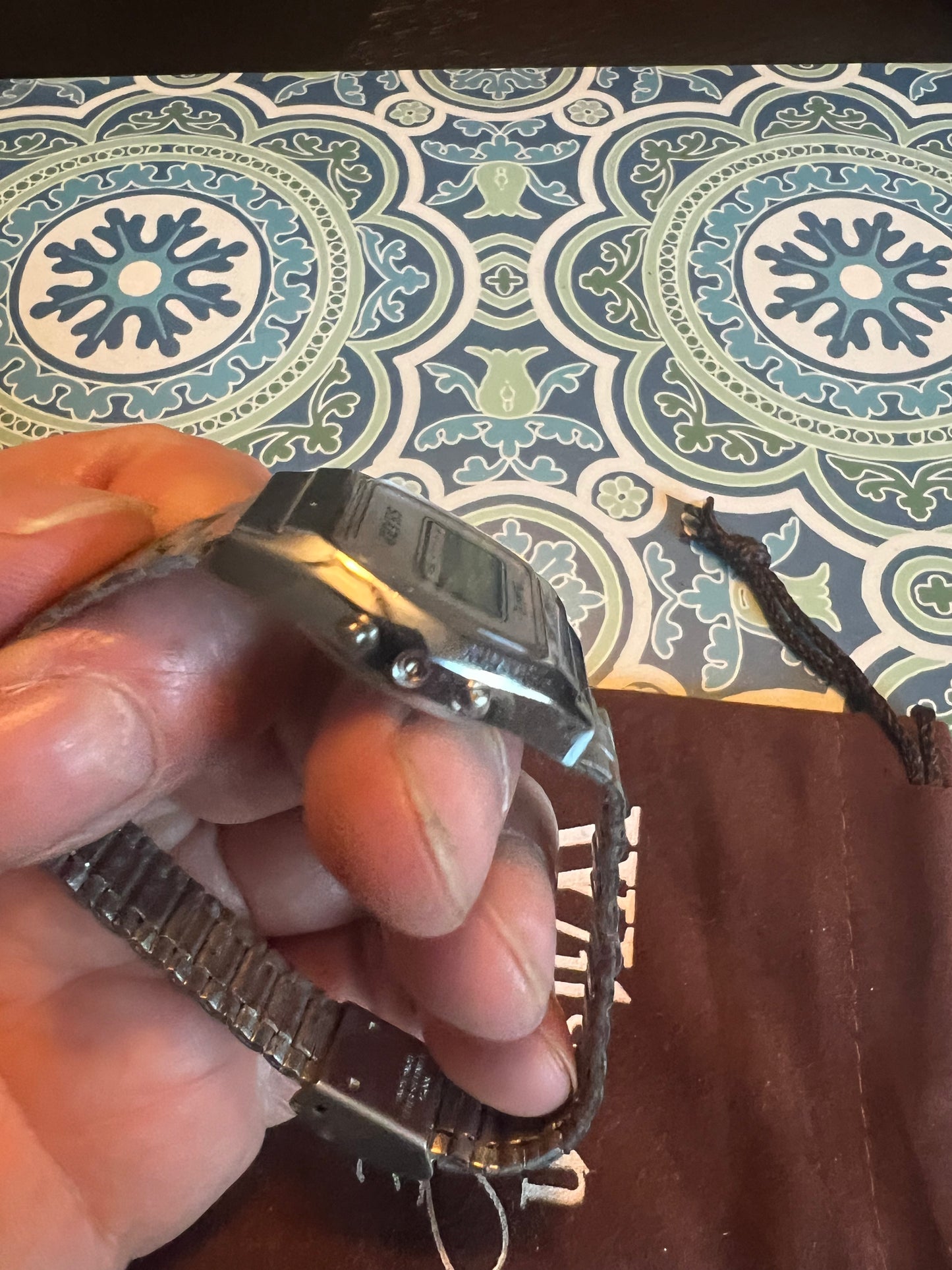 Ladies 80’s Sharp digital watch new battery b6