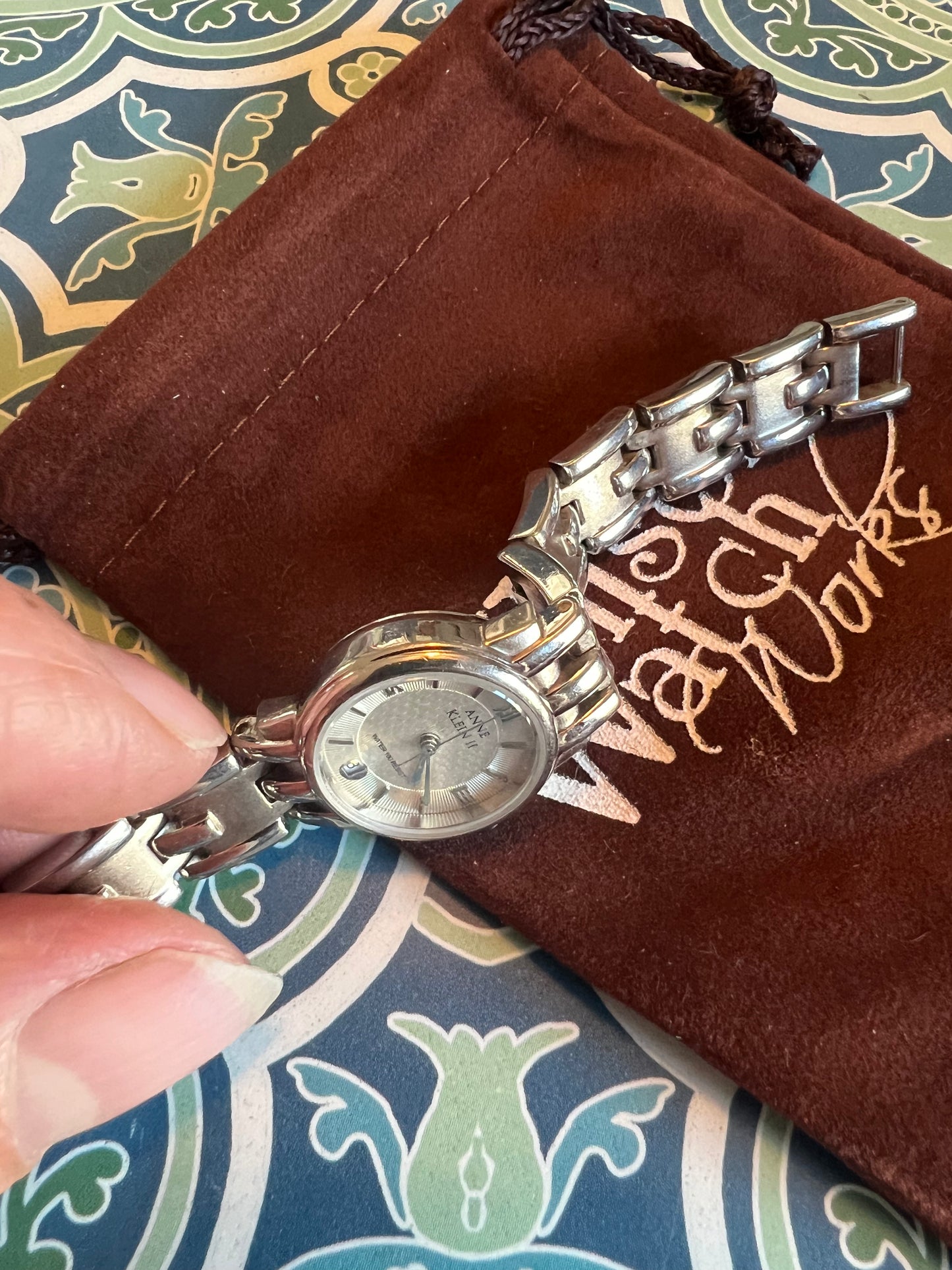 Ladies dainty cute tiny Anne Klein silver tone watch B8