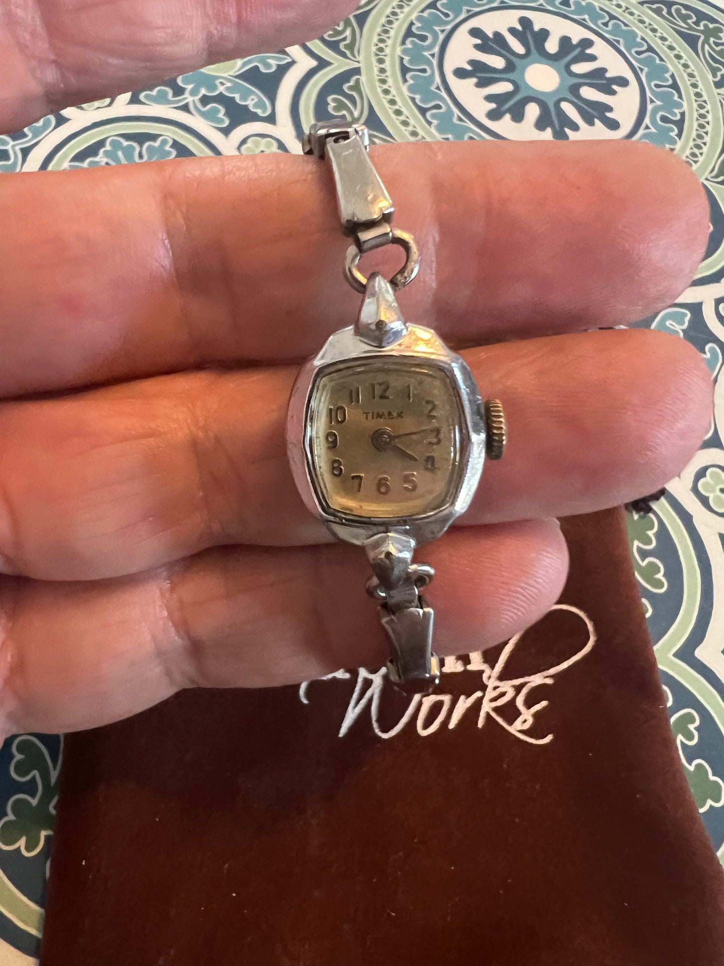 Timex 1968 dainty silver tone tiny winding watch B8