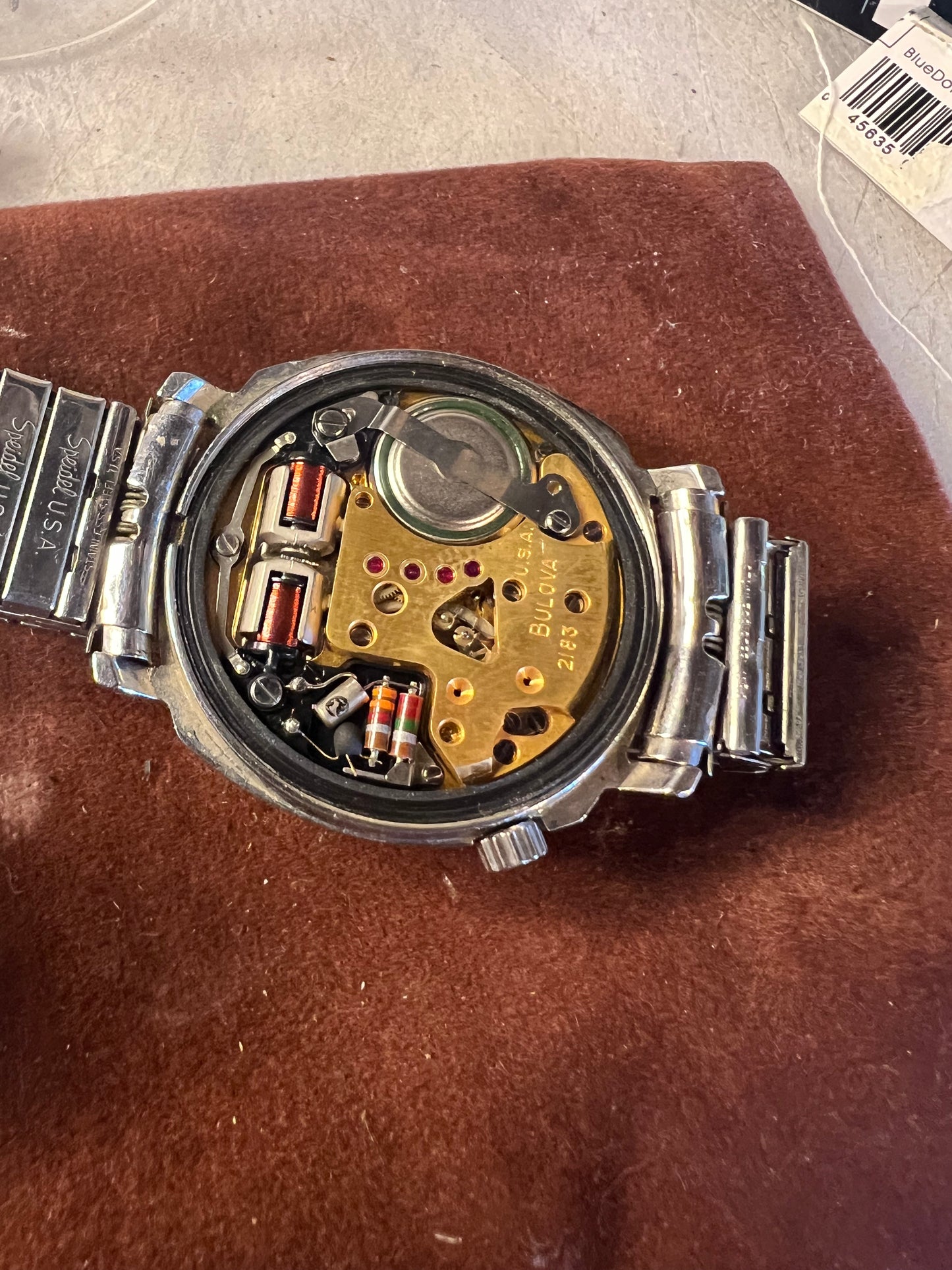 Men’s vintage Accutron 2183 N1 watch. Runs perfectly B8